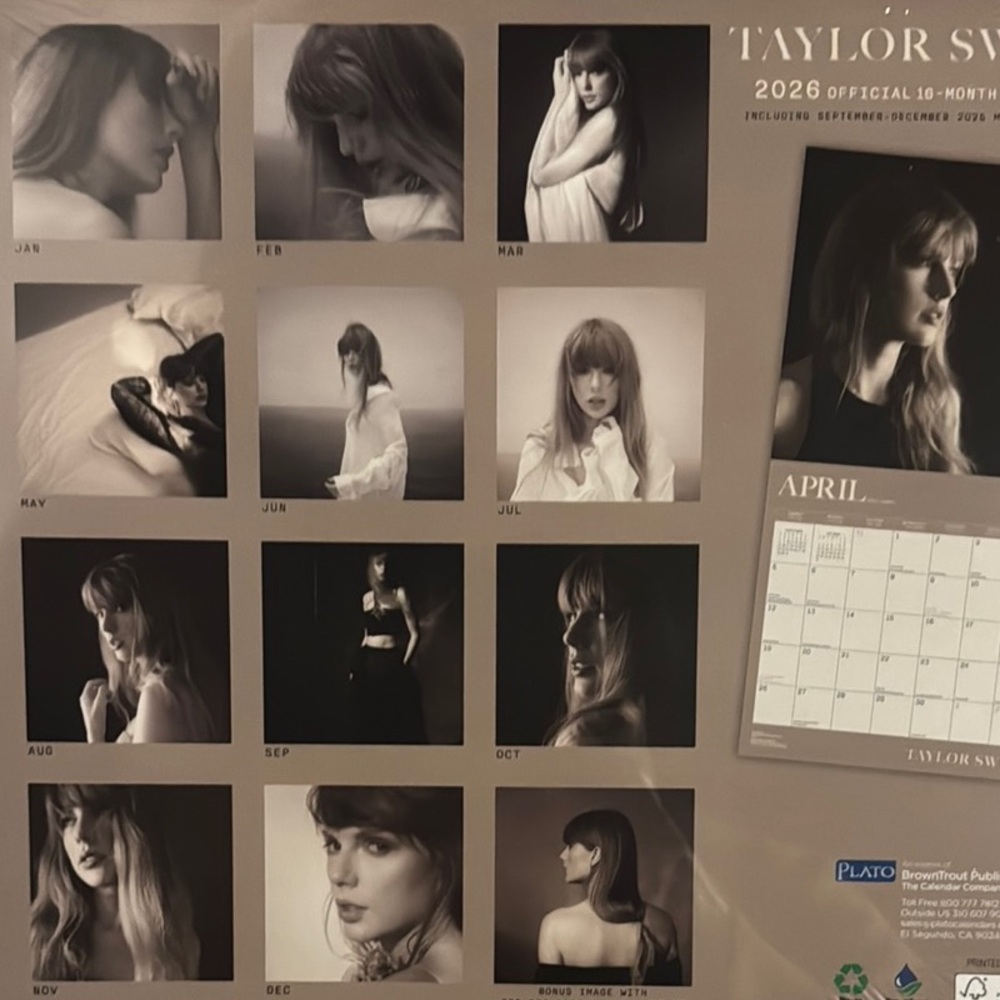 Taylor Swift❣️🔥❣️OFFICIAL 2026 / 16 Months Monthly Square Wall Calendar NWT🔥